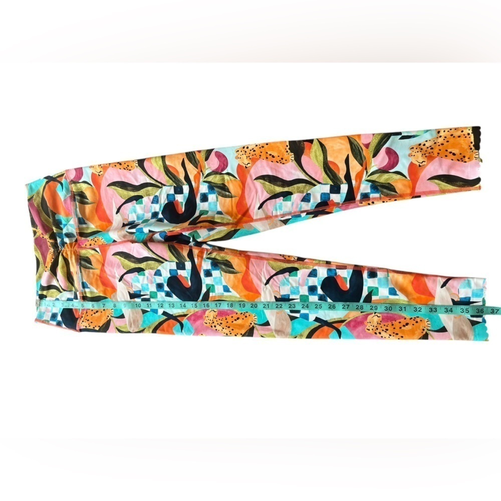 Never fully dressed, Costa Rica, colorful leggings in a size 8. - Picture 4 of 7
